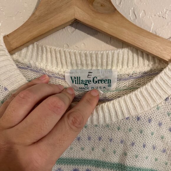 90’s Vintage Village Green Embroidered Cat & Hearts Grandma Knit Crewneck Sweate - Picture 6 of 8